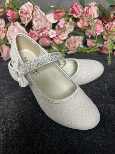 Sweeties By Sweetie Pie Girls White Shoes:- SW8217 Heels