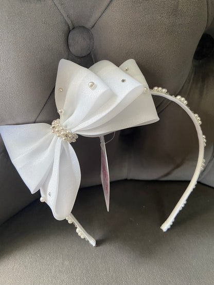 Emmerling White Communion Headpiece with side bow